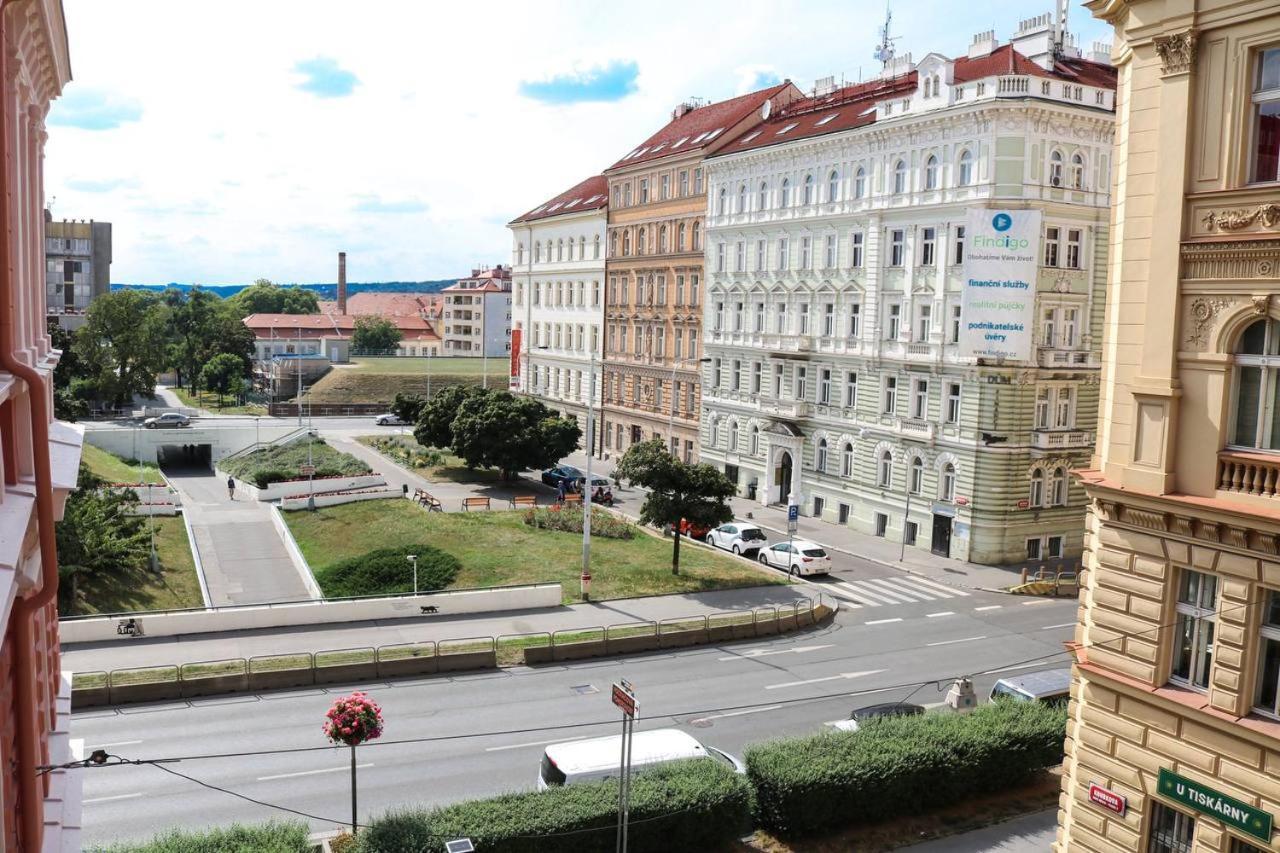 Rose Suites And Rooms Praga Esterno foto