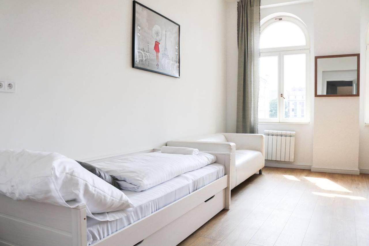 Rose Suites And Rooms Praga Esterno foto