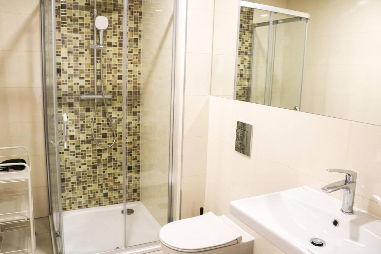 Rose Suites And Rooms Praga Esterno foto